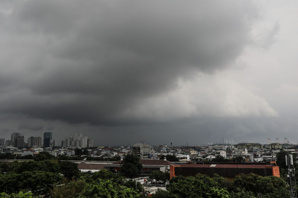 Prakiraan Cuaca Hari ini Kamis, 6 Maret 2025 Waspada Cuaca Esktrem