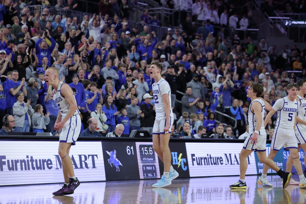 Sioux Falls Christian mengalahkan Hamlin, memenangkan kejuaraan negara bagian bola basket putra South Dakota