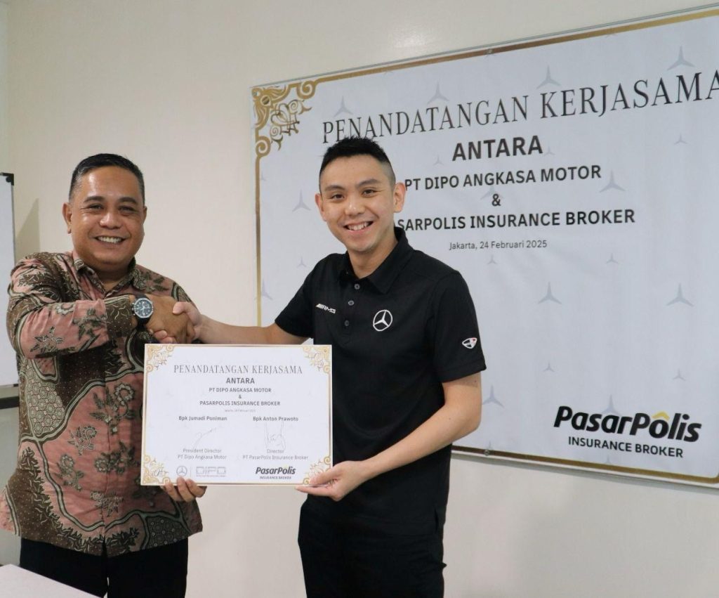 TINGATKAN REITRASI ASURANSI, Pialang Asuransi Pasarpolis Gandeng Mercedes-Benz