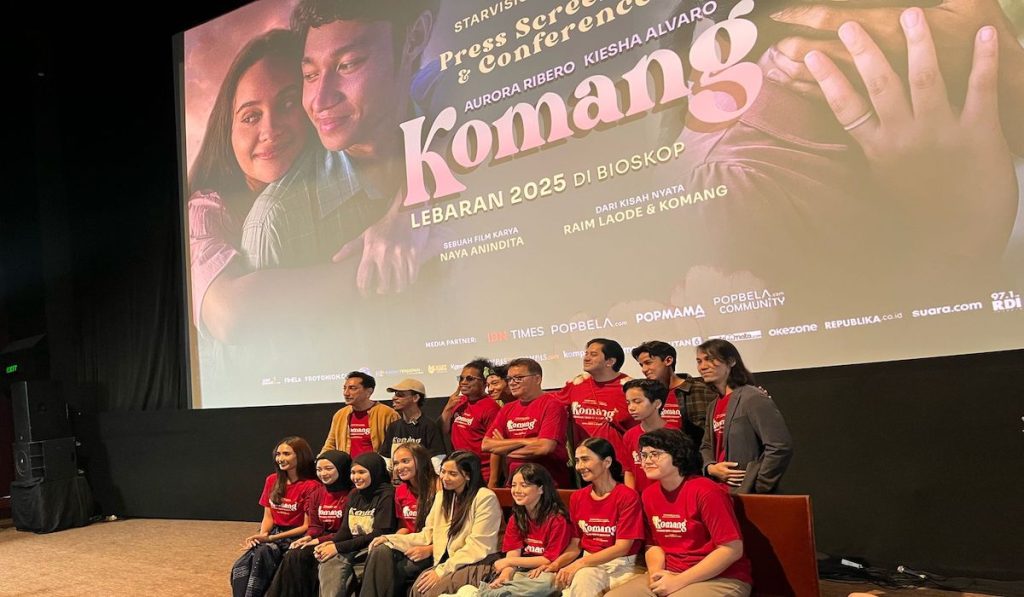 Tihat Lebaran 2025, Film Komang Angkat Kisa Perjalanan Cinta Raim Laode