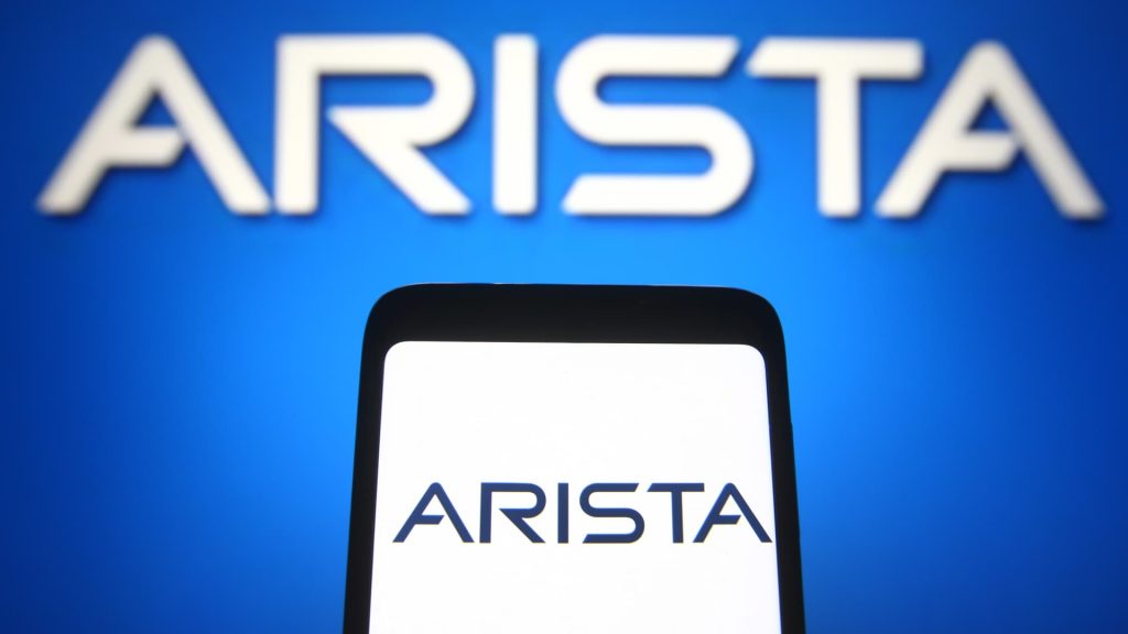 UBS UBS Peningkatan Jaringan Arista Karena Momentum AI, panggilan lebih dari 30% terbalik