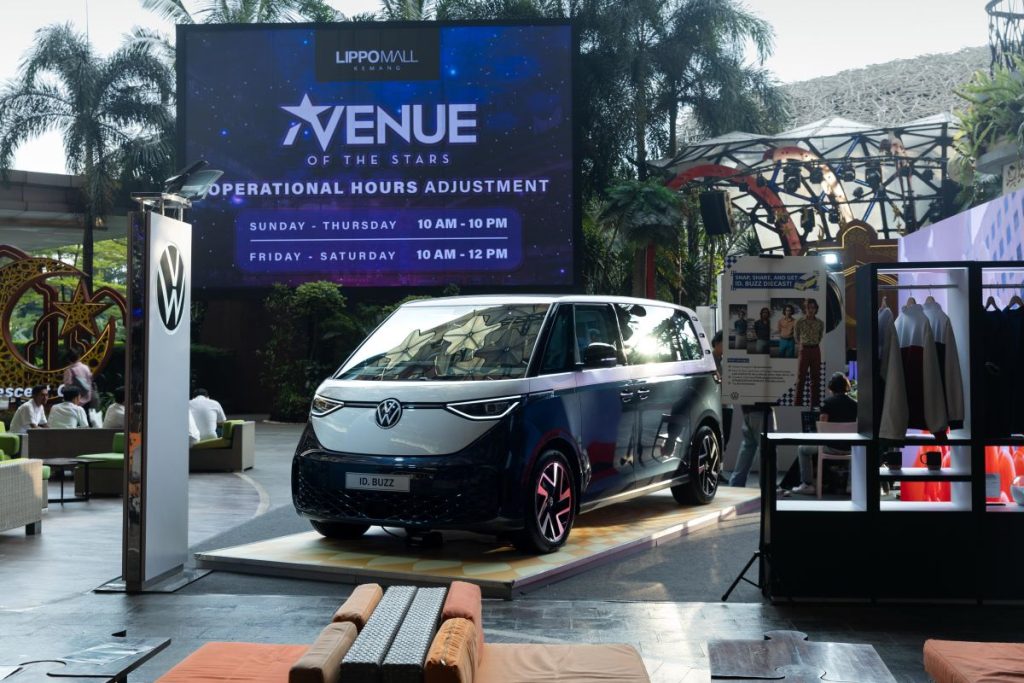 Volkswagen Indonesia Keliling Jakarta Pamerkan ID All-Electric. Wheelbase panjang buzz