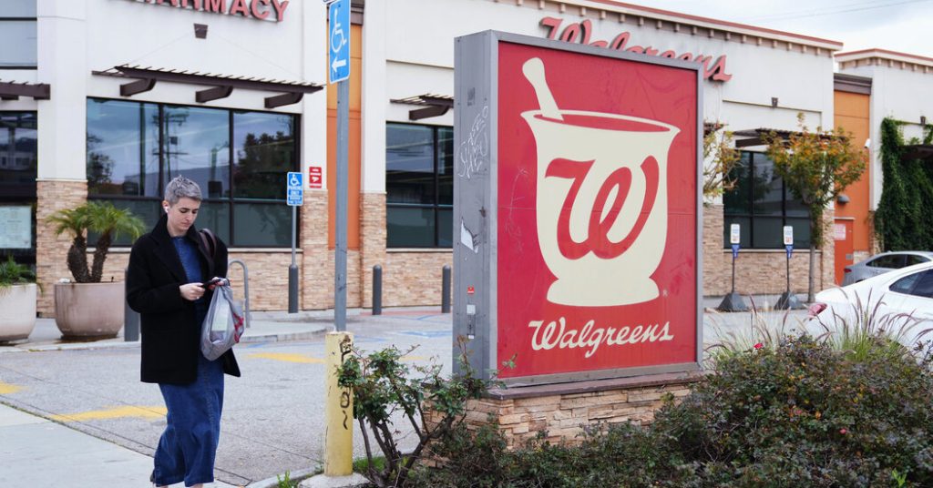 Walgreens akan menjual ke perusahaan ekuitas swasta dalam kesepakatan $ 10 miliar