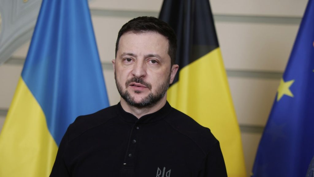 ‘We Are Not Alone’: Zelenskyy Terima kasih Eropa di KTT Krisis