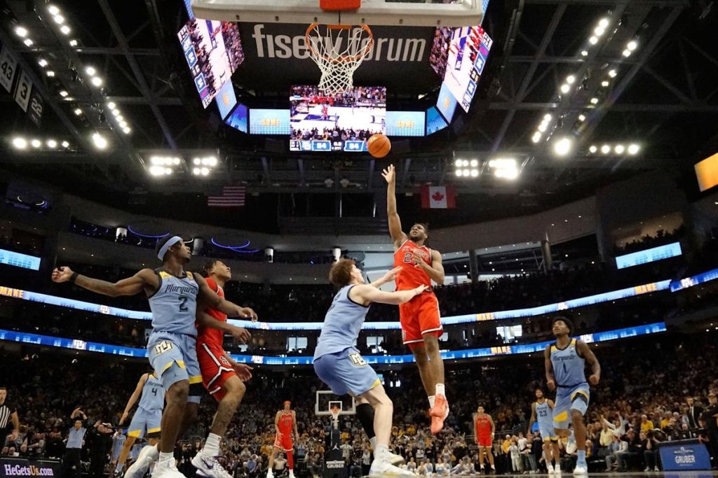 Zuby Ejiofor Sinks OT Buzzer-Beater Untuk Memimpin No. 6 St. John’s Over No. 20 Marquette